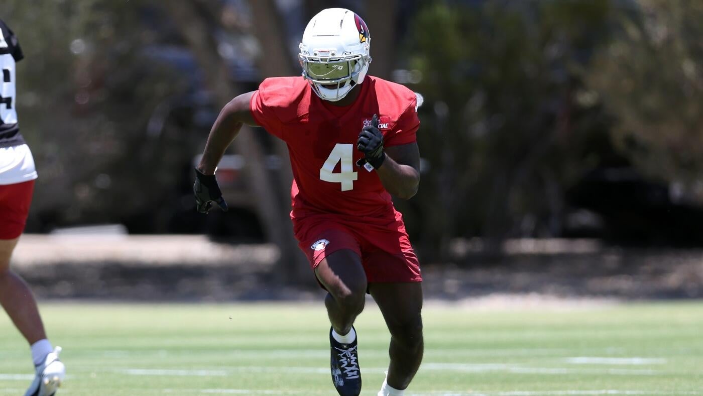 The Arizona Cardinals selected Jeremiyah Love third overall in the 2026 NFL Draft and secured him with a guaranteed-money package that exceeds anything a running back has received in years, challenging a league trend that had systematically…