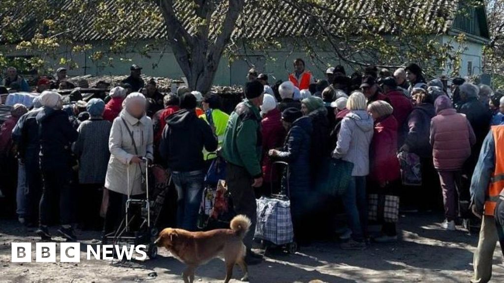 The southern Ukrainian city of Oleshky has been cut off from fresh supplies for months, its residents caught between remaining in an occupied city and risking the so-called Road of Death to escape.