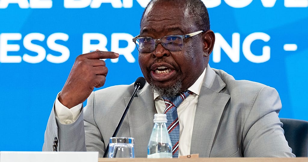 A French citizen who shared a flight with a woman who later died of hantavirus in Johannesburg has been placed in isolation with mild symptoms, health officials confirmed on 7 May 2026, raising questions about contact-tracing protocols on i