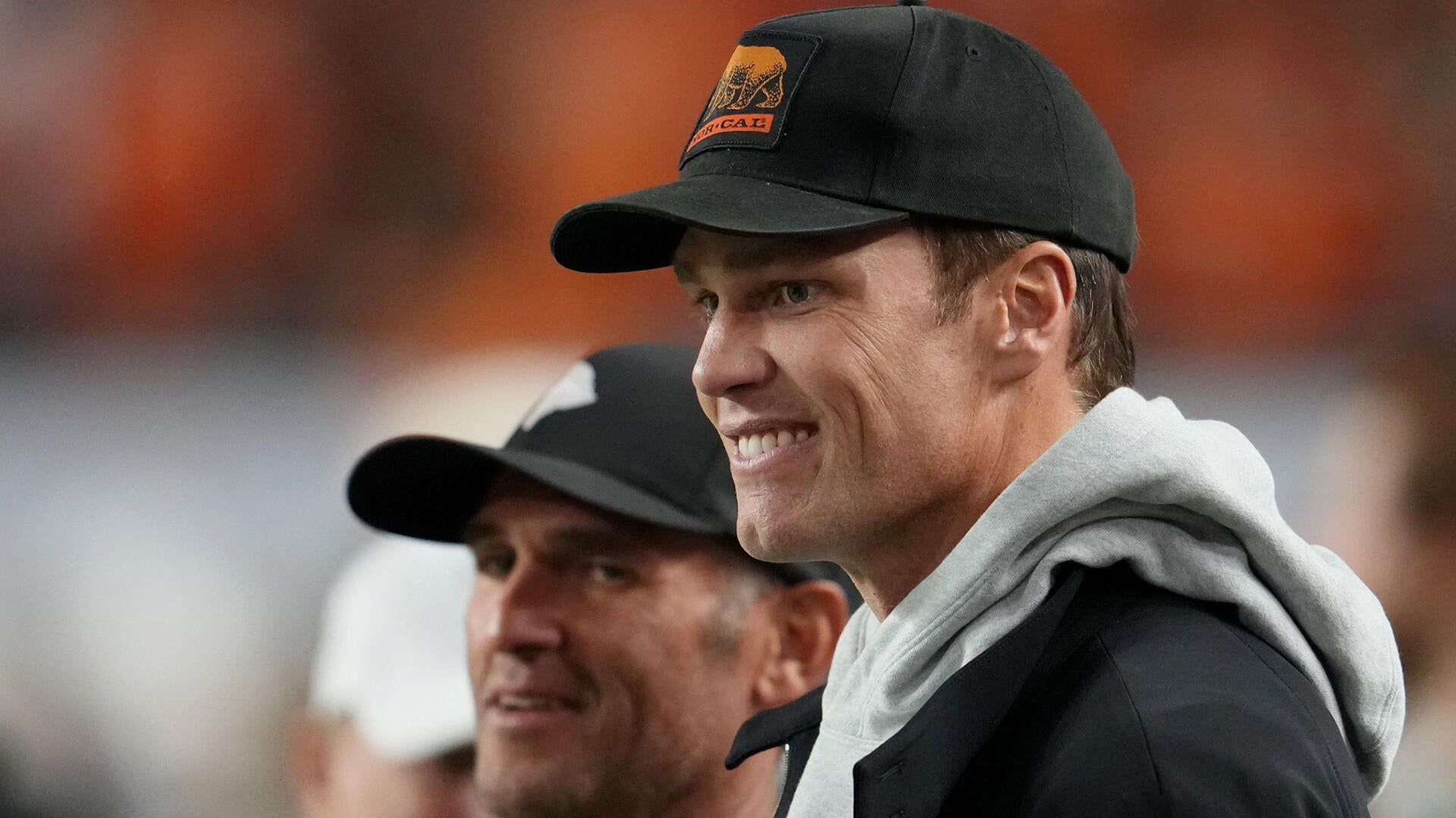 Aaron Rodgers, 42, has agreed to return to the Pittsburgh Steelers on a new one-year deal for the 2026 season.
