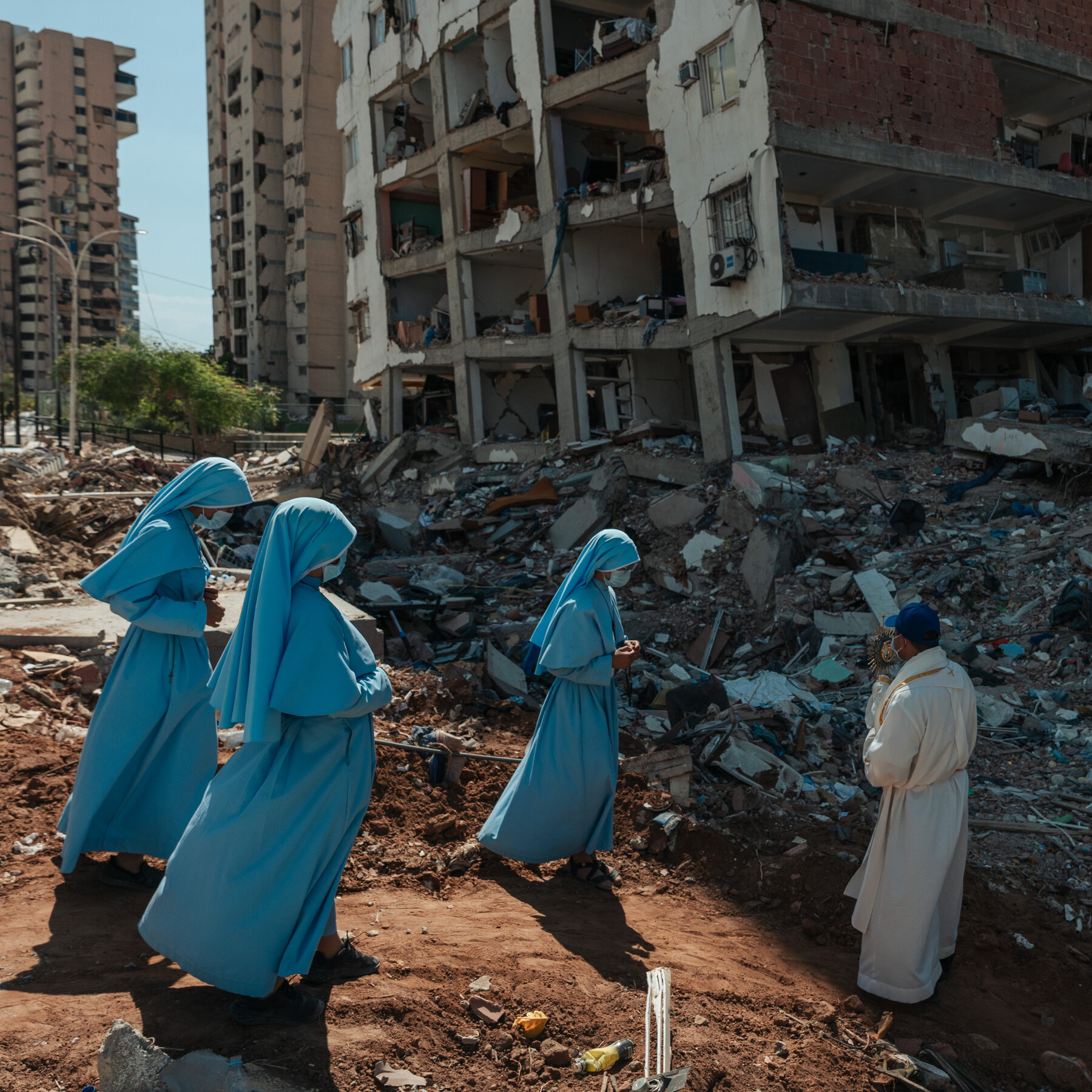 Within a two-hour window on 26 June 2026, a 6.3-magnitude quake hit Mindanao and Venezuela's toll climbed to 589 dead.
