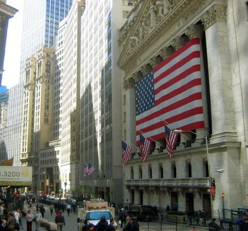 CME Group's trading floor in Chicago, where the exchange is preparing to list single-stock futures on more than 50 US large-cap names.
